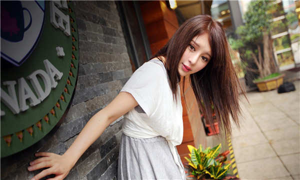 海南想找一个女性生孩子给报酬-｛找个女人生孩子多少钱｝
